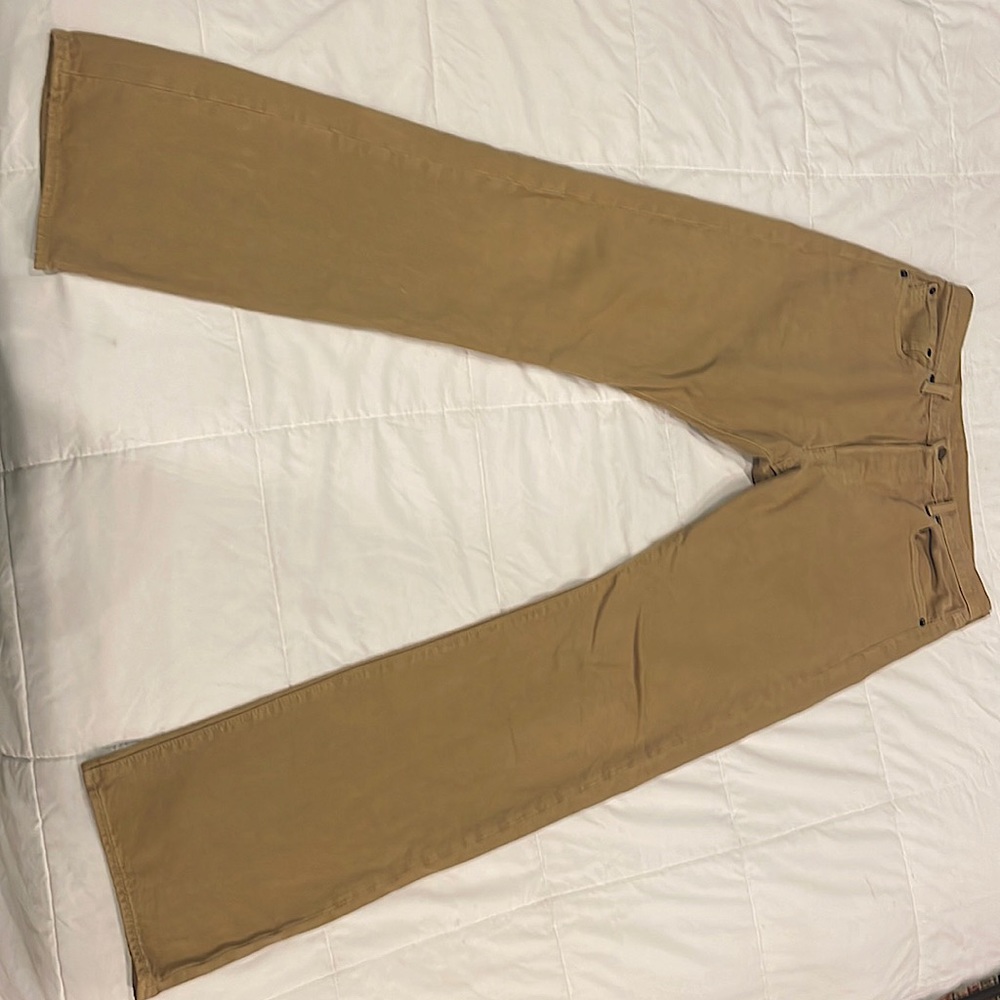 Like New 501 Levi’s! Khaki colored 501 jeans, W34-L34